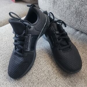 Nike Women's Black Athletic Shoes